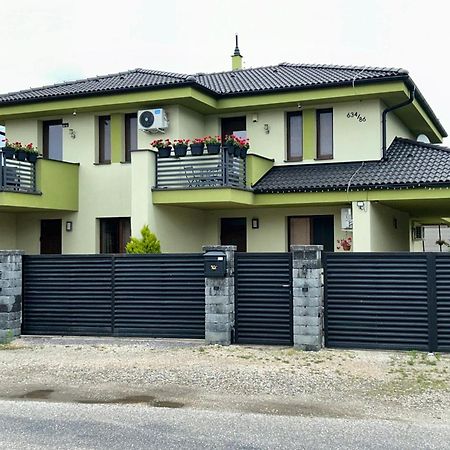 Apartmány ZELENÝ DOM Podhájska Exterior foto