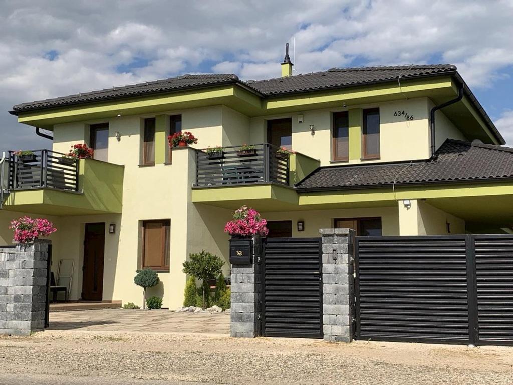 Apartmány ZELENÝ DOM Podhájska Exterior foto